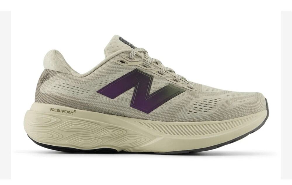 New Balance Fresh Foam X 880V15 Running All Day Wear Women's SZ 9 Men's Size 7,5